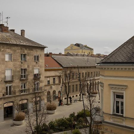 Square 2 Apartment Debrecen Exterior photo