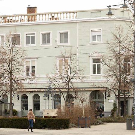 Square 2 Apartment Debrecen Exterior photo