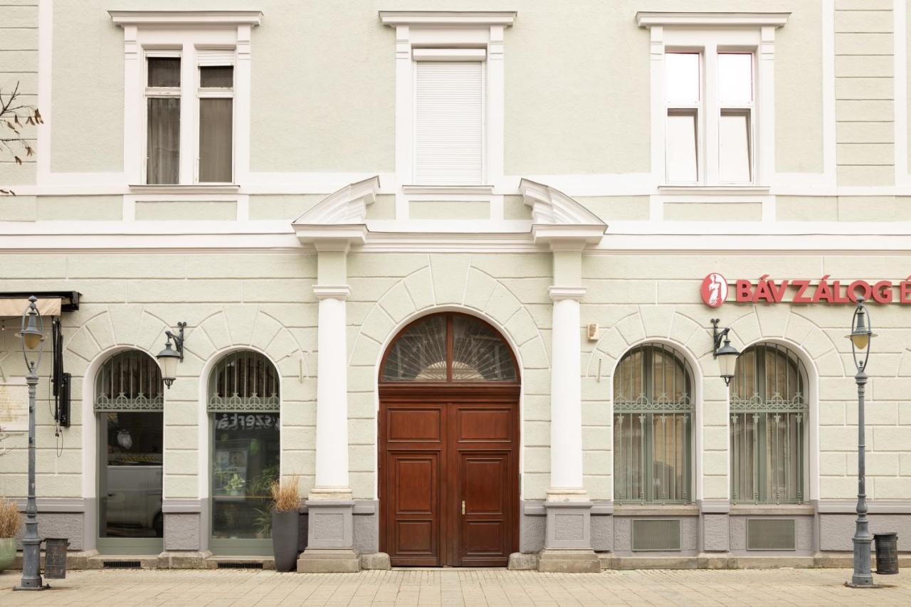 Square 2 Apartment Debrecen Exterior photo